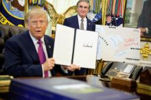 Po Mexickém zálivu další změna. Trump změnil název Ontarijského jezera na Americké