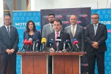 Motoristé nasadí do voleb půlku poslanců i s Macinkou. Nové posty chtějí i lidé z ANO