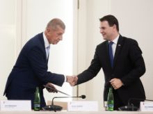 Jednání o rozpočtu budou dnes pokračovat schůzkou Babiše s Motoristy
