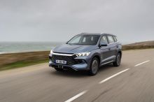 Síť servisů i infrastruktura pro dobíjení. Čínská automobilka BYD chce vyrábět v Evropě i náklaďáky