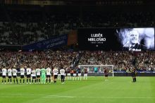 West Ham uctil zesnulou českou legendu. Zraněný Souček dojal gestem