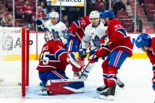 Dobeš slavil na začátku přípravy na NHL výhru, Šapovaliv asistoval