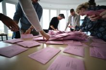 Volby v Německu vyhrály strany krajní pravice a levice, kancléř Merz chce zůstat