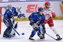 Třinec a Kladno budou hájit extraligovou neporazitelnost