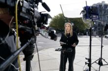 CNN, MS NOW i Politico uvedly, že jim byl opět povolen přístup do Bílého domu