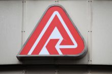 Policie zasahovala ve VZP a farmaceutických firmách