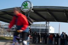 Omezení ve Škodě? Výroba elektromobilů v Mladé Boleslavi se má zastavit