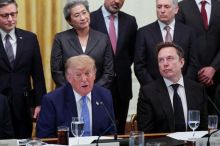 Super inteligence místo AI. Trump zavede nový oficiální termín