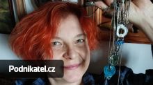Její šperky nesou sílu a příběh. Veronika místo plánování tvoří čistě podle intuice