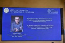 Nobelovu cenu za fyziku získal belgický astrofyzik Halzen