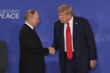 Trump tvrdí, že dohoda s Putinem o naftě je v zájmu Spojených států