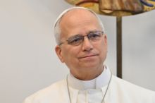 Papež Lev XIV. se po operaci zhoubného nádoru plic zotavuje normálně