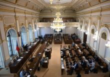 Sněmovna bude schvalovat zvýšení plateb do zdravotnictví za státní pojištěnce