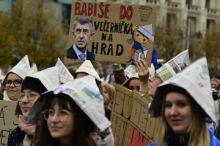 Lidé v Česku opět protestovali proti změnám u ČT a ČRo, studenti ohlásili stávku