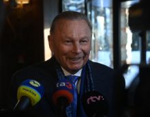 Prvními laureáty Ceny za česko-slovenskou vzájemnost budou Zeman a Schuster